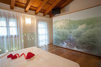 Hotel Elliot Osteria E Dormire In Collina